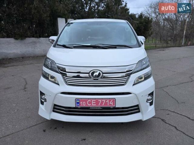Белый Тойота Веллфаир, объемом двигателя 2.4 л и пробегом 97 тыс. км за 16900 $, фото 1 на Automoto.ua