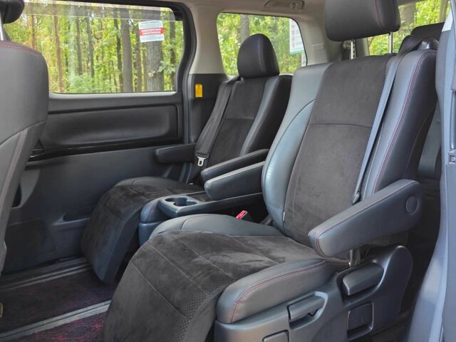 Белый Тойота Веллфаир, объемом двигателя 2.4 л и пробегом 97 тыс. км за 17900 $, фото 10 на Automoto.ua