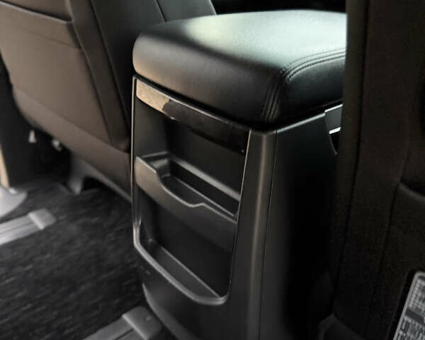 Білий Тойота Веллфаір, об'ємом двигуна 2.36 л та пробігом 69 тис. км за 23500 $, фото 102 на Automoto.ua