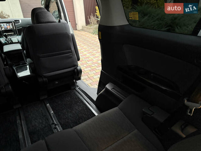 Білий Тойота Веллфаір, об'ємом двигуна 2.36 л та пробігом 69 тис. км за 23500 $, фото 117 на Automoto.ua