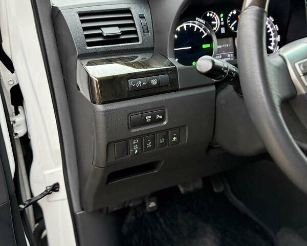 Білий Тойота Веллфаір, об'ємом двигуна 2.36 л та пробігом 69 тис. км за 23500 $, фото 105 на Automoto.ua