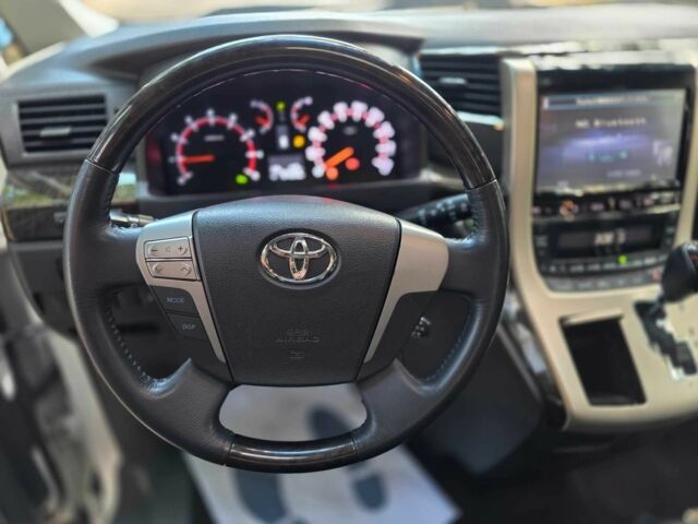 Белый Тойота Веллфаир, объемом двигателя 2.4 л и пробегом 97 тыс. км за 17900 $, фото 9 на Automoto.ua