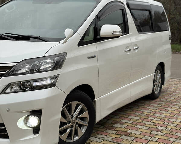 Білий Тойота Веллфаір, об'ємом двигуна 2.36 л та пробігом 69 тис. км за 23500 $, фото 14 на Automoto.ua