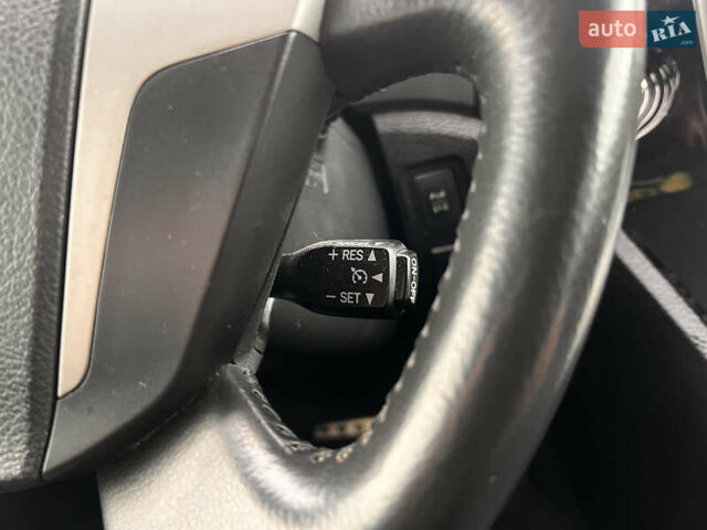 Білий Тойота Веллфаір, об'ємом двигуна 2.36 л та пробігом 82 тис. км за 18500 $, фото 25 на Automoto.ua