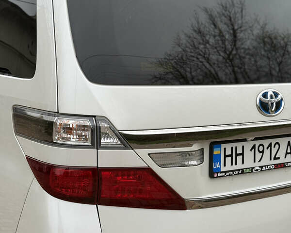 Білий Тойота Веллфаір, об'ємом двигуна 2.36 л та пробігом 69 тис. км за 23500 $, фото 48 на Automoto.ua