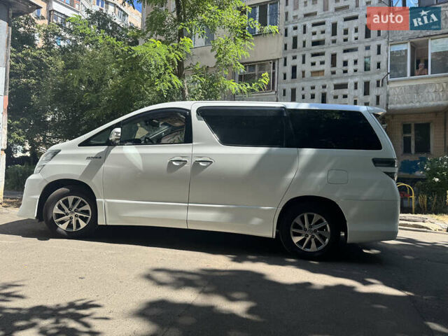 Белый Тойота Веллфаир, объемом двигателя 2.4 л и пробегом 84 тыс. км за 22999 $, фото 14 на Automoto.ua