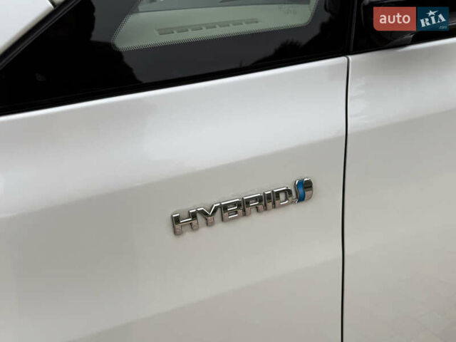 Білий Тойота Веллфаір, об'ємом двигуна 2.36 л та пробігом 69 тис. км за 23500 $, фото 26 на Automoto.ua