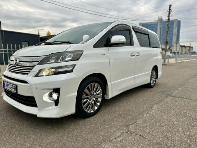 Білий Тойота Веллфаір, об'ємом двигуна 2.4 л та пробігом 111 тис. км за 18000 $, фото 2 на Automoto.ua