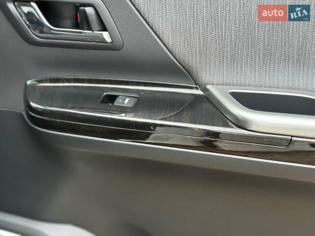 Білий Тойота Веллфаір, об'ємом двигуна 2.36 л та пробігом 69 тис. км за 23500 $, фото 89 на Automoto.ua