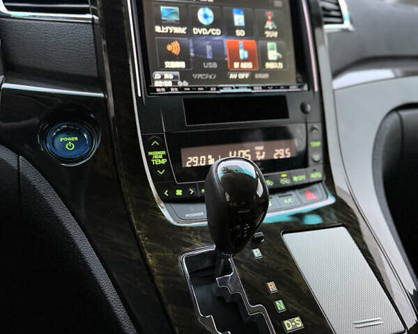 Білий Тойота Веллфаір, об'ємом двигуна 2.36 л та пробігом 69 тис. км за 23500 $, фото 73 на Automoto.ua