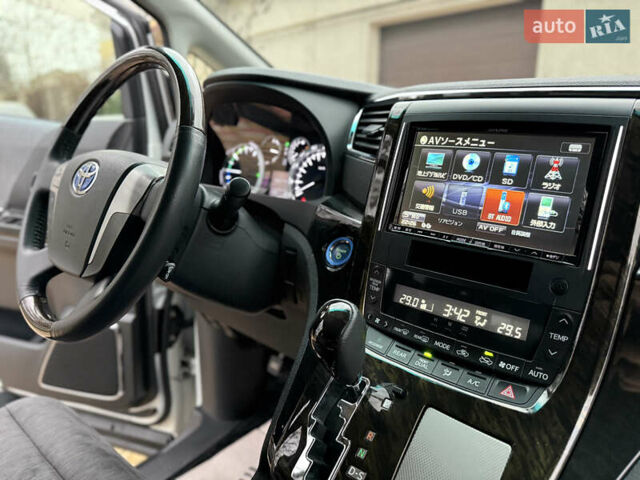Білий Тойота Веллфаір, об'ємом двигуна 2.36 л та пробігом 69 тис. км за 23500 $, фото 92 на Automoto.ua