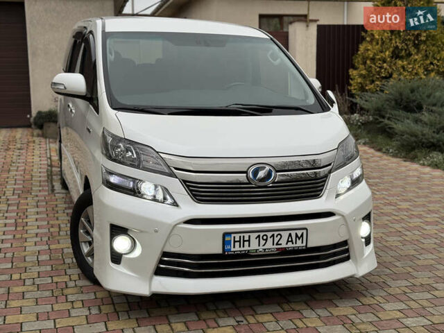 Білий Тойота Веллфаір, об'ємом двигуна 2.36 л та пробігом 69 тис. км за 23500 $, фото 9 на Automoto.ua