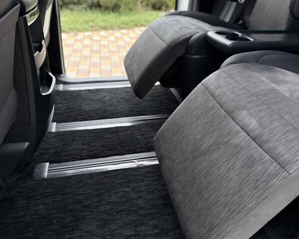 Білий Тойота Веллфаір, об'ємом двигуна 2.36 л та пробігом 69 тис. км за 23500 $, фото 112 на Automoto.ua