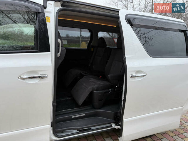 Білий Тойота Веллфаір, об'ємом двигуна 2.36 л та пробігом 69 тис. км за 23500 $, фото 111 на Automoto.ua