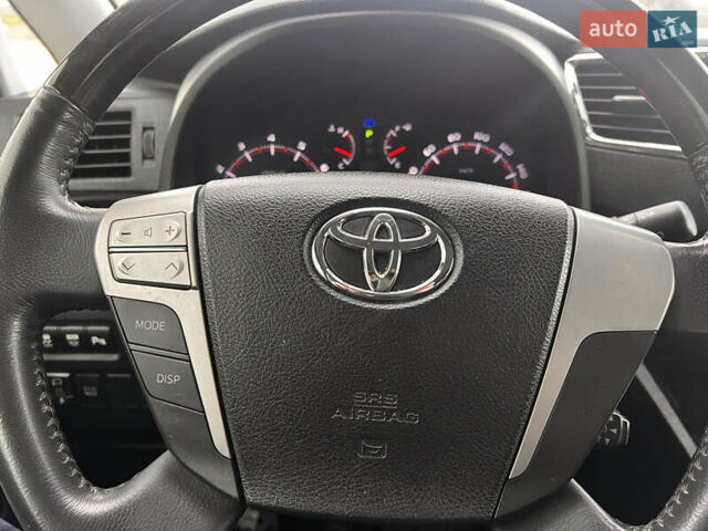 Білий Тойота Веллфаір, об'ємом двигуна 2.36 л та пробігом 82 тис. км за 18500 $, фото 24 на Automoto.ua