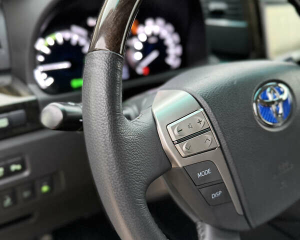 Білий Тойота Веллфаір, об'ємом двигуна 2.36 л та пробігом 69 тис. км за 23500 $, фото 79 на Automoto.ua