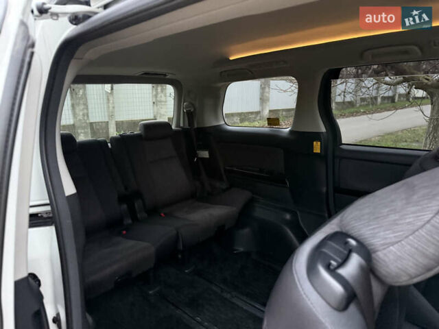 Білий Тойота Веллфаір, об'ємом двигуна 2.36 л та пробігом 69 тис. км за 23500 $, фото 115 на Automoto.ua