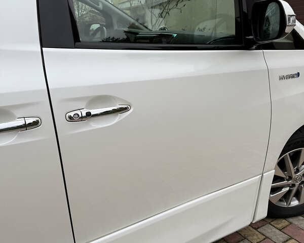 Білий Тойота Веллфаір, об'ємом двигуна 2.36 л та пробігом 69 тис. км за 23500 $, фото 52 на Automoto.ua