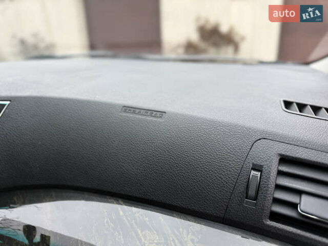 Білий Тойота Веллфаір, об'ємом двигуна 2.36 л та пробігом 69 тис. км за 23500 $, фото 97 на Automoto.ua