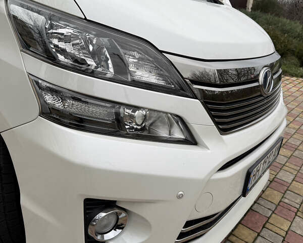 Білий Тойота Веллфаір, об'ємом двигуна 2.36 л та пробігом 69 тис. км за 23500 $, фото 24 на Automoto.ua