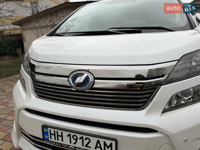 Білий Тойота Веллфаір, об'ємом двигуна 2.36 л та пробігом 69 тис. км за 23500 $, фото 23 на Automoto.ua