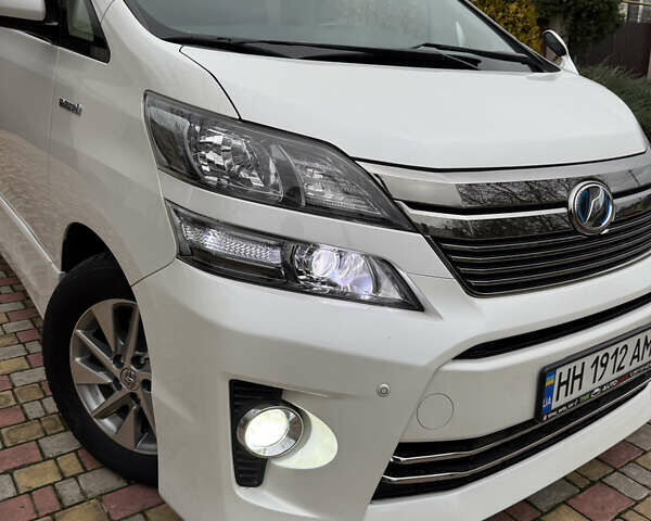 Білий Тойота Веллфаір, об'ємом двигуна 2.36 л та пробігом 69 тис. км за 23500 $, фото 33 на Automoto.ua