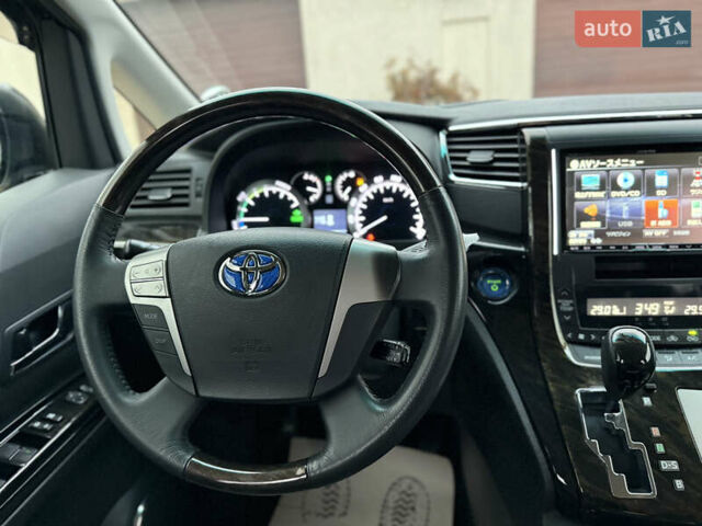 Білий Тойота Веллфаір, об'ємом двигуна 2.36 л та пробігом 69 тис. км за 23500 $, фото 74 на Automoto.ua