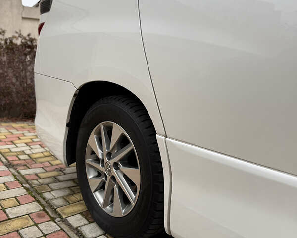 Білий Тойота Веллфаір, об'ємом двигуна 2.36 л та пробігом 69 тис. км за 23500 $, фото 38 на Automoto.ua