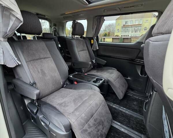 Белый Тойота Веллфаир, объемом двигателя 2.4 л и пробегом 81 тыс. км за 23000 $, фото 39 на Automoto.ua