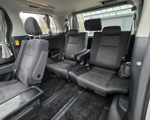 Белый Тойота Веллфаир, объемом двигателя 2.4 л и пробегом 81 тыс. км за 23000 $, фото 37 на Automoto.ua