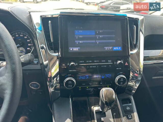 Белый Тойота Веллфаир, объемом двигателя 2.5 л и пробегом 80 тыс. км за 35990 $, фото 14 на Automoto.ua