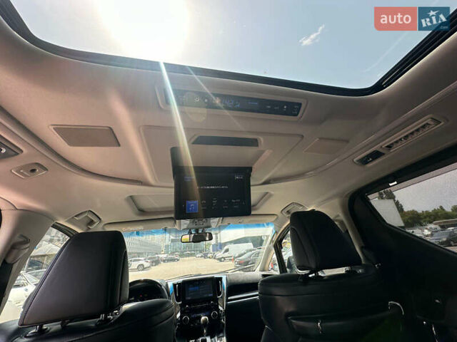 Белый Тойота Веллфаир, объемом двигателя 2.5 л и пробегом 80 тыс. км за 35990 $, фото 21 на Automoto.ua