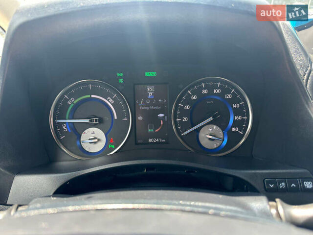 Белый Тойота Веллфаир, объемом двигателя 2.5 л и пробегом 80 тыс. км за 35990 $, фото 13 на Automoto.ua