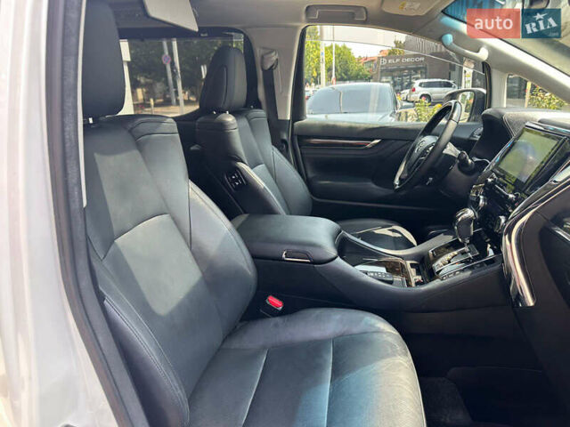 Белый Тойота Веллфаир, объемом двигателя 2.5 л и пробегом 80 тыс. км за 35990 $, фото 38 на Automoto.ua