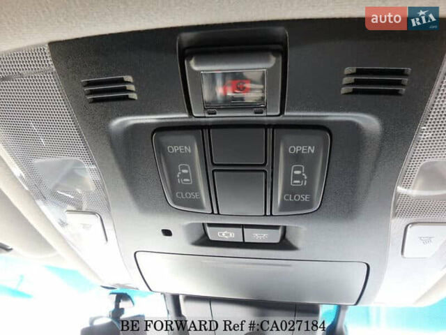 Білий Тойота Веллфаір, об'ємом двигуна 2.5 л та пробігом 126 тис. км за 33900 $, фото 45 на Automoto.ua