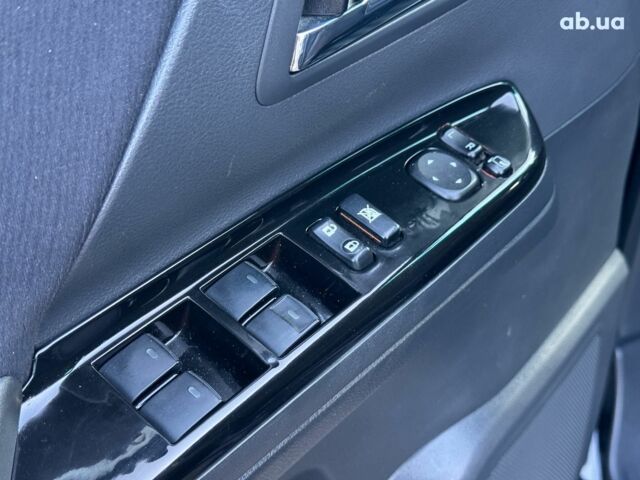 Черный Тойота Веллфаир, объемом двигателя 2.4 л и пробегом 79 тыс. км за 14490 $, фото 14 на Automoto.ua