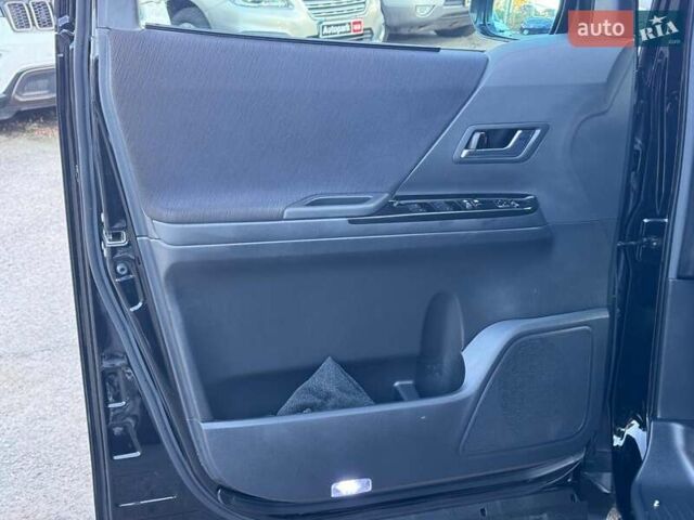 Черный Тойота Веллфаир, объемом двигателя 2.4 л и пробегом 79 тыс. км за 14490 $, фото 13 на Automoto.ua