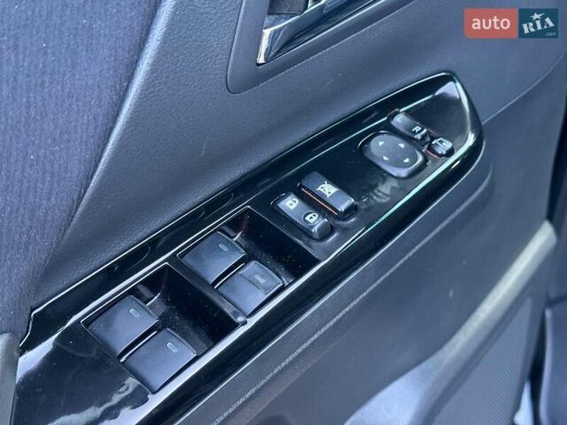 Черный Тойота Веллфаир, объемом двигателя 2.4 л и пробегом 79 тыс. км за 14490 $, фото 14 на Automoto.ua