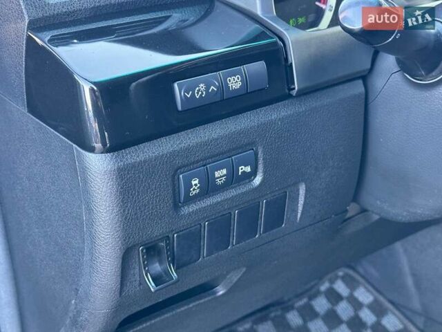Черный Тойота Веллфаир, объемом двигателя 2.4 л и пробегом 79 тыс. км за 14490 $, фото 16 на Automoto.ua