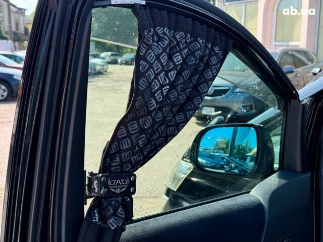 Черный Тойота Веллфаир, объемом двигателя 2.4 л и пробегом 82 тыс. км за 15490 $, фото 16 на Automoto.ua