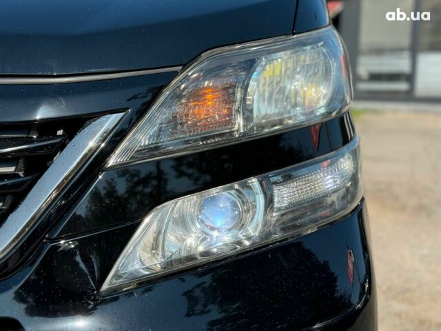 Черный Тойота Веллфаир, объемом двигателя 2.4 л и пробегом 82 тыс. км за 15490 $, фото 3 на Automoto.ua