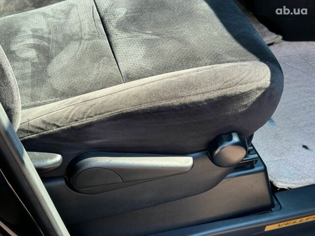 Черный Тойота Веллфаир, объемом двигателя 2.4 л и пробегом 82 тыс. км за 15490 $, фото 33 на Automoto.ua