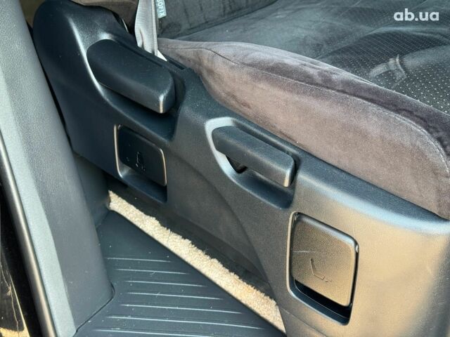 Черный Тойота Веллфаир, объемом двигателя 2.4 л и пробегом 82 тыс. км за 15490 $, фото 28 на Automoto.ua