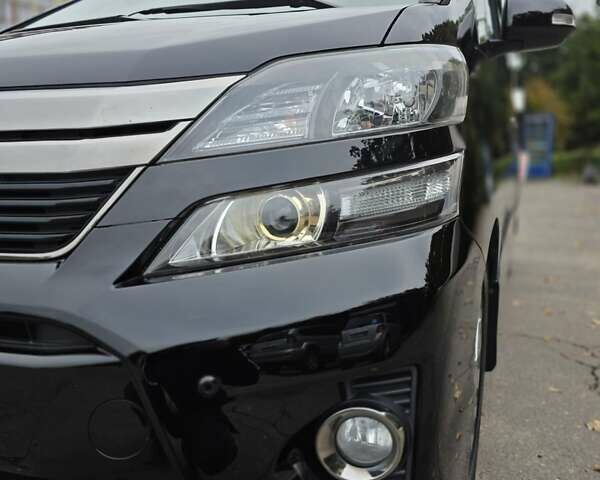 Черный Тойота Веллфаир, объемом двигателя 2.4 л и пробегом 96 тыс. км за 18000 $, фото 19 на Automoto.ua