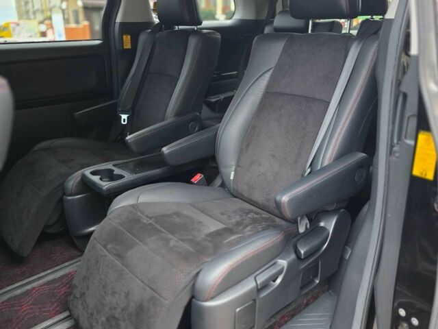 Чорний Тойота Веллфаір, об'ємом двигуна 2.4 л та пробігом 96 тис. км за 18000 $, фото 13 на Automoto.ua