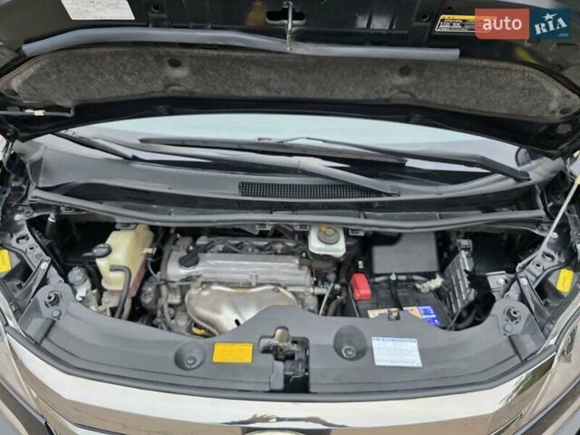 Черный Тойота Веллфаир, объемом двигателя 2.4 л и пробегом 96 тыс. км за 18000 $, фото 44 на Automoto.ua