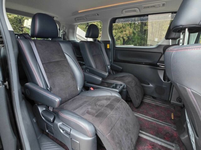 Чорний Тойота Веллфаір, об'ємом двигуна 2.4 л та пробігом 96 тис. км за 18000 $, фото 18 на Automoto.ua