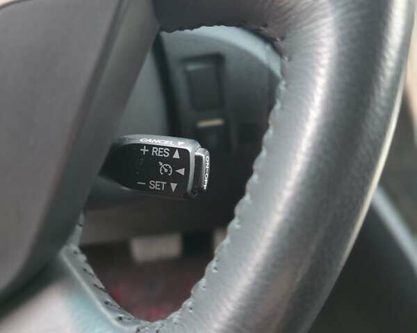 Черный Тойота Веллфаир, объемом двигателя 2.4 л и пробегом 96 тыс. км за 18000 $, фото 22 на Automoto.ua