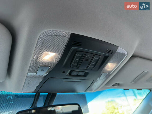 Черный Тойота Веллфаир, объемом двигателя 2.49 л и пробегом 90 тыс. км за 29900 $, фото 58 на Automoto.ua