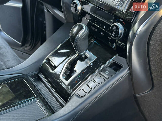 Черный Тойота Веллфаир, объемом двигателя 2.49 л и пробегом 90 тыс. км за 29900 $, фото 63 на Automoto.ua